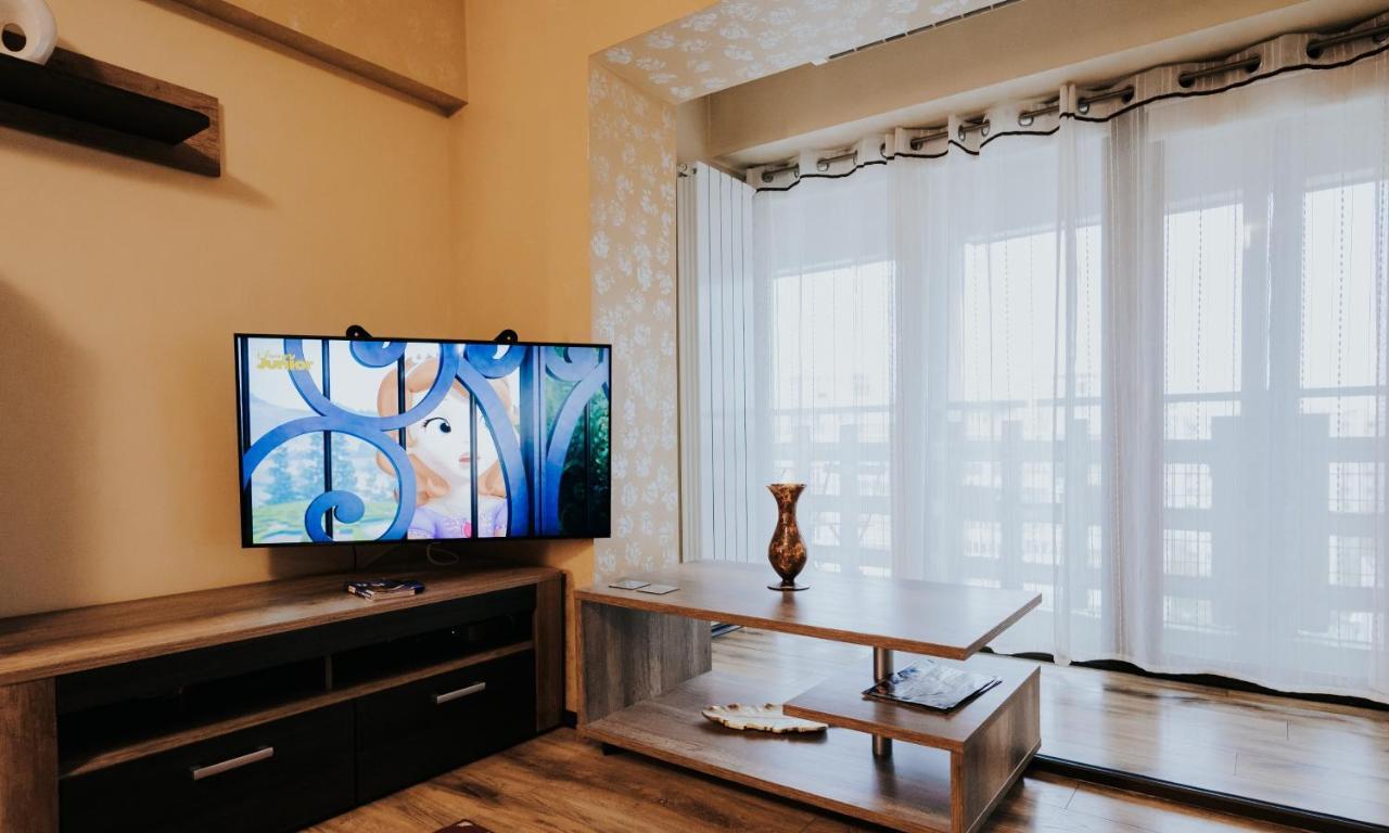 Carla'S Studio Central Palas - Shuttle Iasi Ngoại thất bức ảnh
